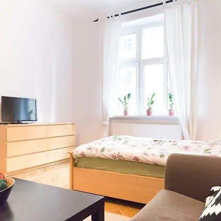 Erasmus Student - Jewish District Апартаменты *
