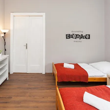 Erasmus Student - Jewish District Apartment *